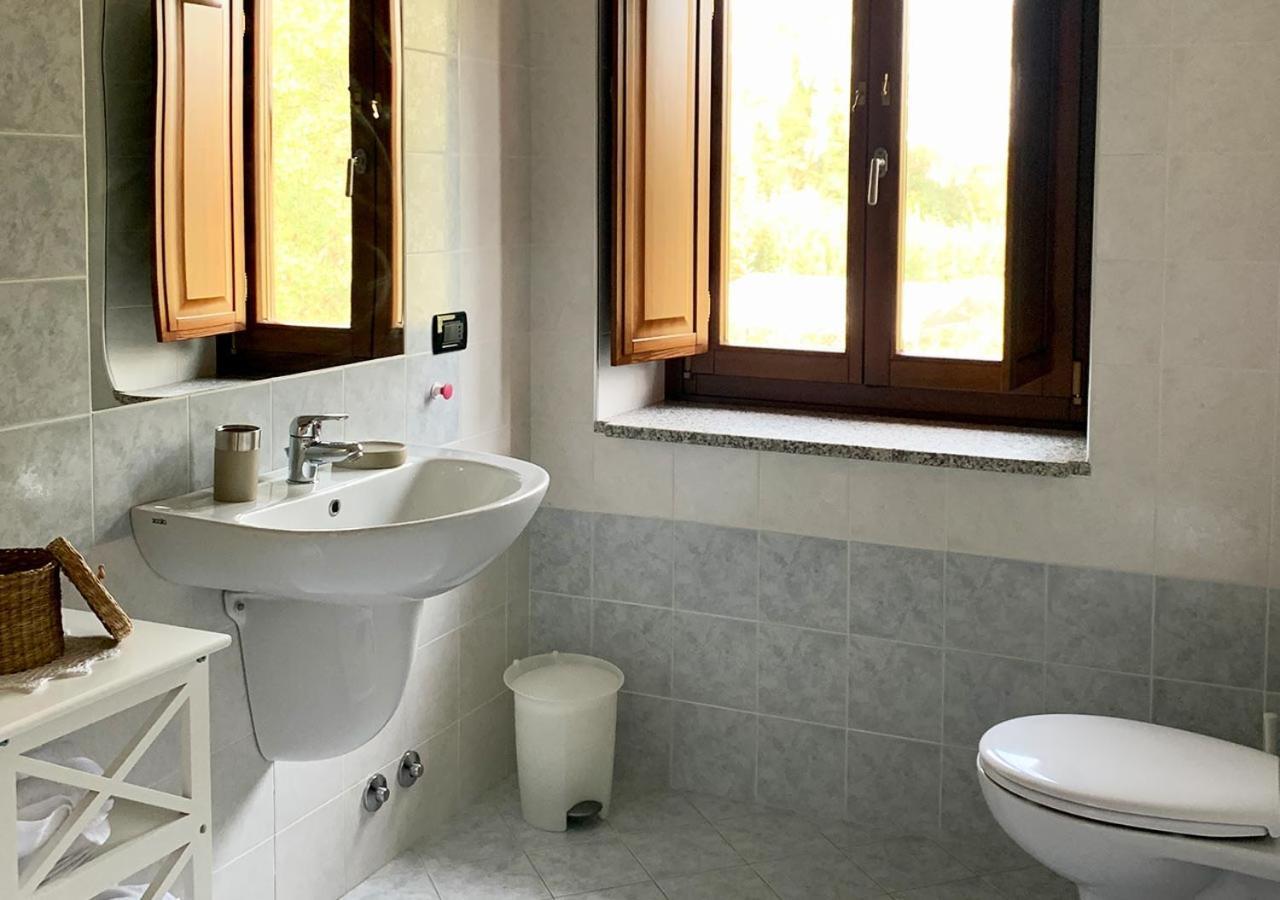 Cascina Foresto Bed and Breakfast Cossato Exteriör bild