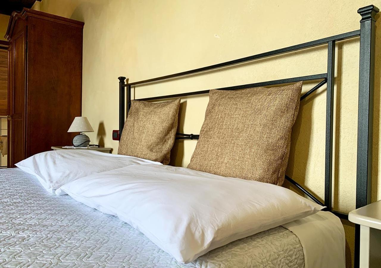 Cascina Foresto Bed and Breakfast Cossato Exteriör bild